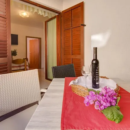 Guest house House Prica Mali Losinj