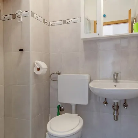 House Prica Guest house