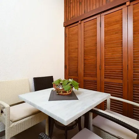 House Prica بيت ضيافة