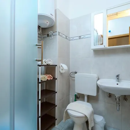Pensionat House Prica 3*
