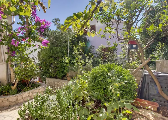 Πανσιόν House Prica