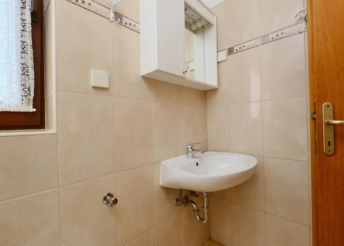 Πανσιόν House Prica