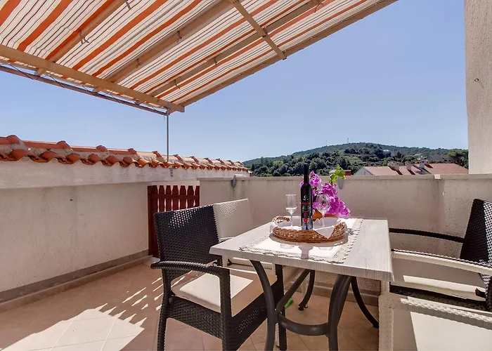 House Prica Πανσιόν