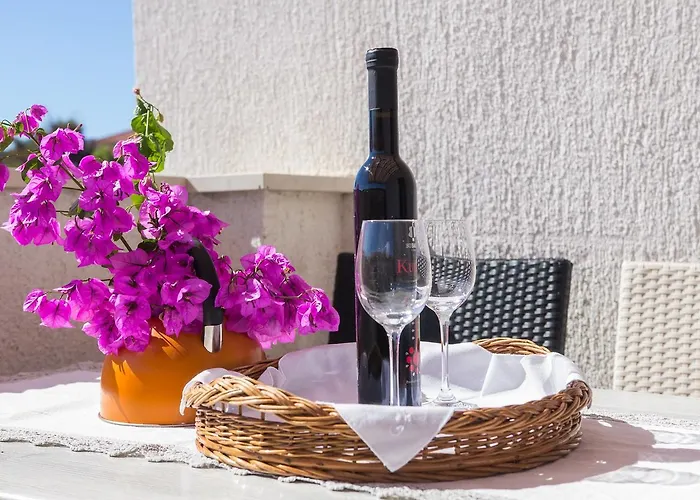 House Prica Πανσιόν 3*